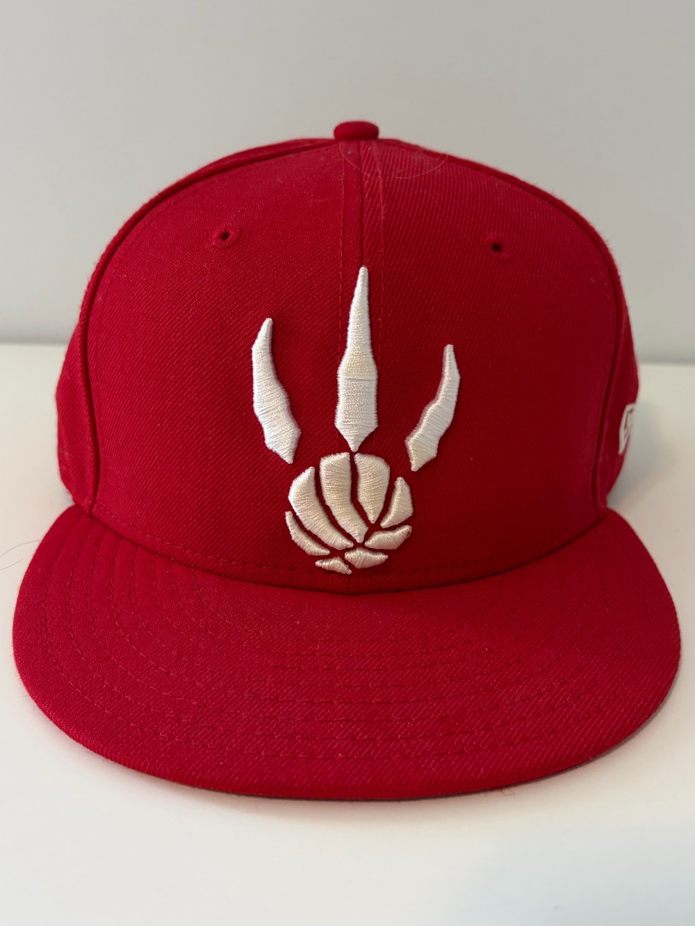 New Era Toronto Raptors Hat Red Size 7 1/2
